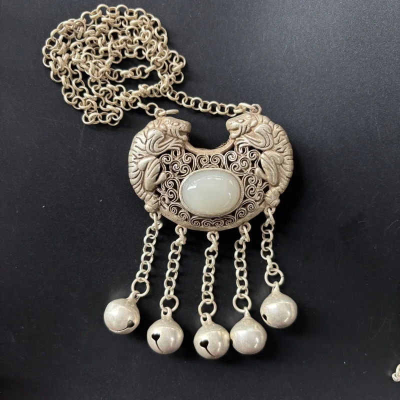 

Antique Collectible Vintage Ethnic Style Tibetan Silver Inlaid White Jade Lock Pendant Special Price Free Shipping