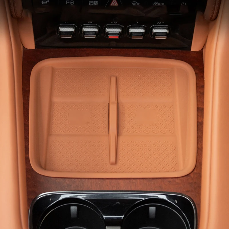 Silicone Wireless Charger Pad For Byd Yangwang U8 2024 2023 Anti-Slip Charger Pad Cover Center Console Charging Mat Protector image 5