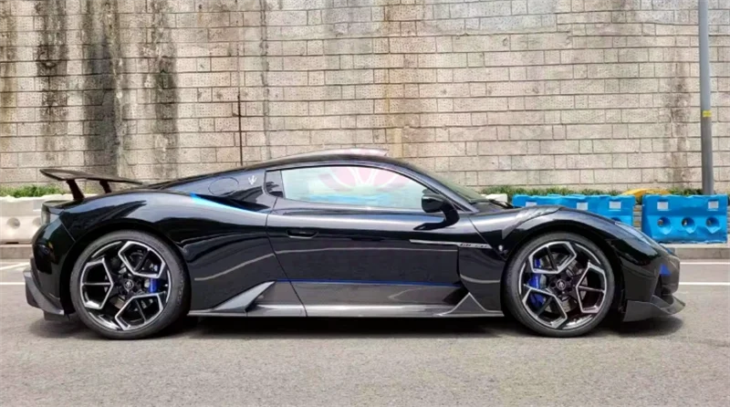 

Комплект кузова для Maserati MC20, обновленный OD стиль, сухие боковые юбки из углеродного волокна, комплект из десяти предметов