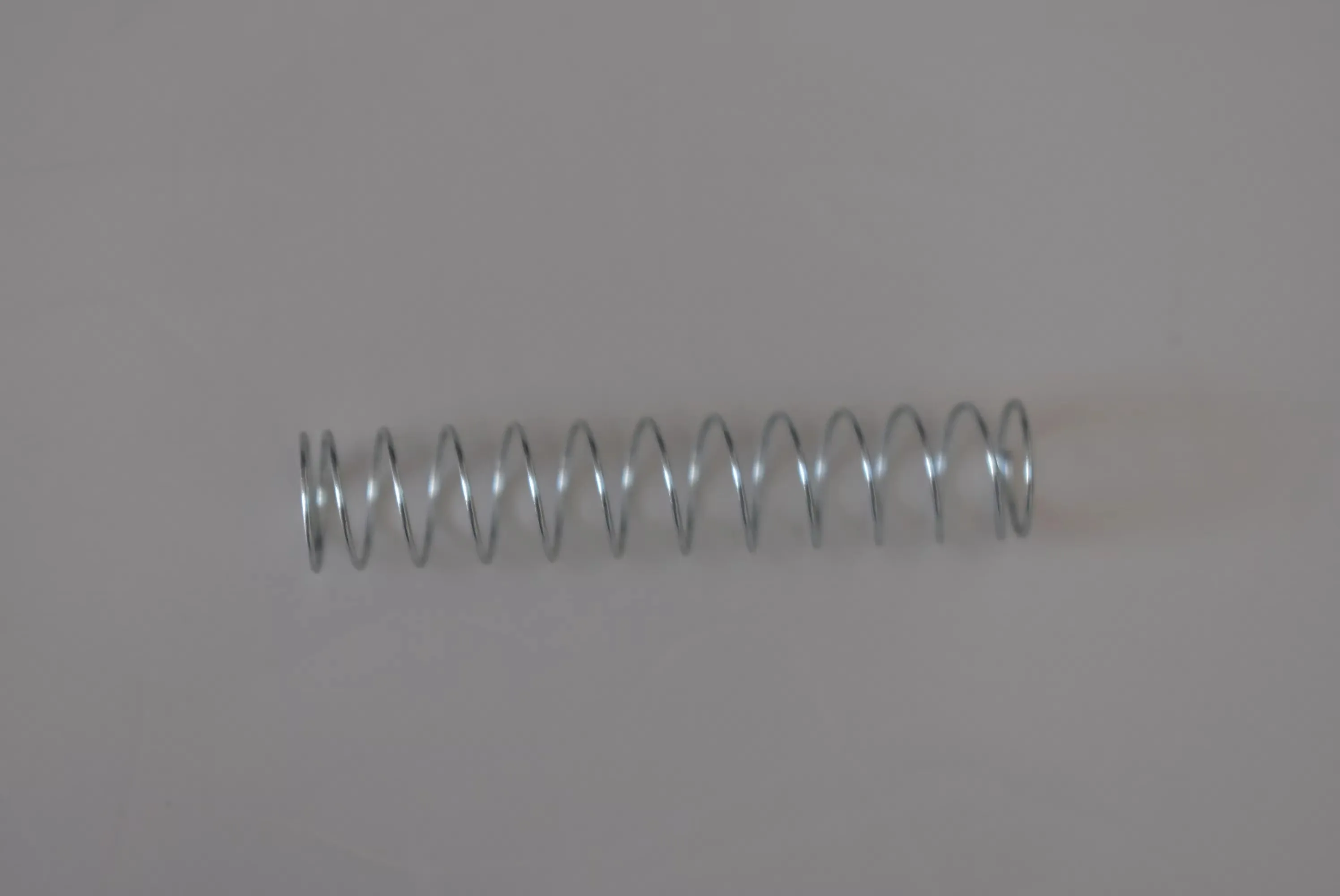 

（a）100 pcs Instrument Trumpet Piston Spring Repair Part Brass Instrument Accessories Musical Equipment Maintenance Item