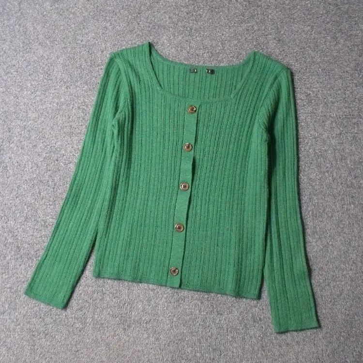 ソフトで伸縮性のある細針リブニットウェア スクエアカラー フェイクオープンカーディガン オールマッチ オルムサイズ オルトスイートスレ