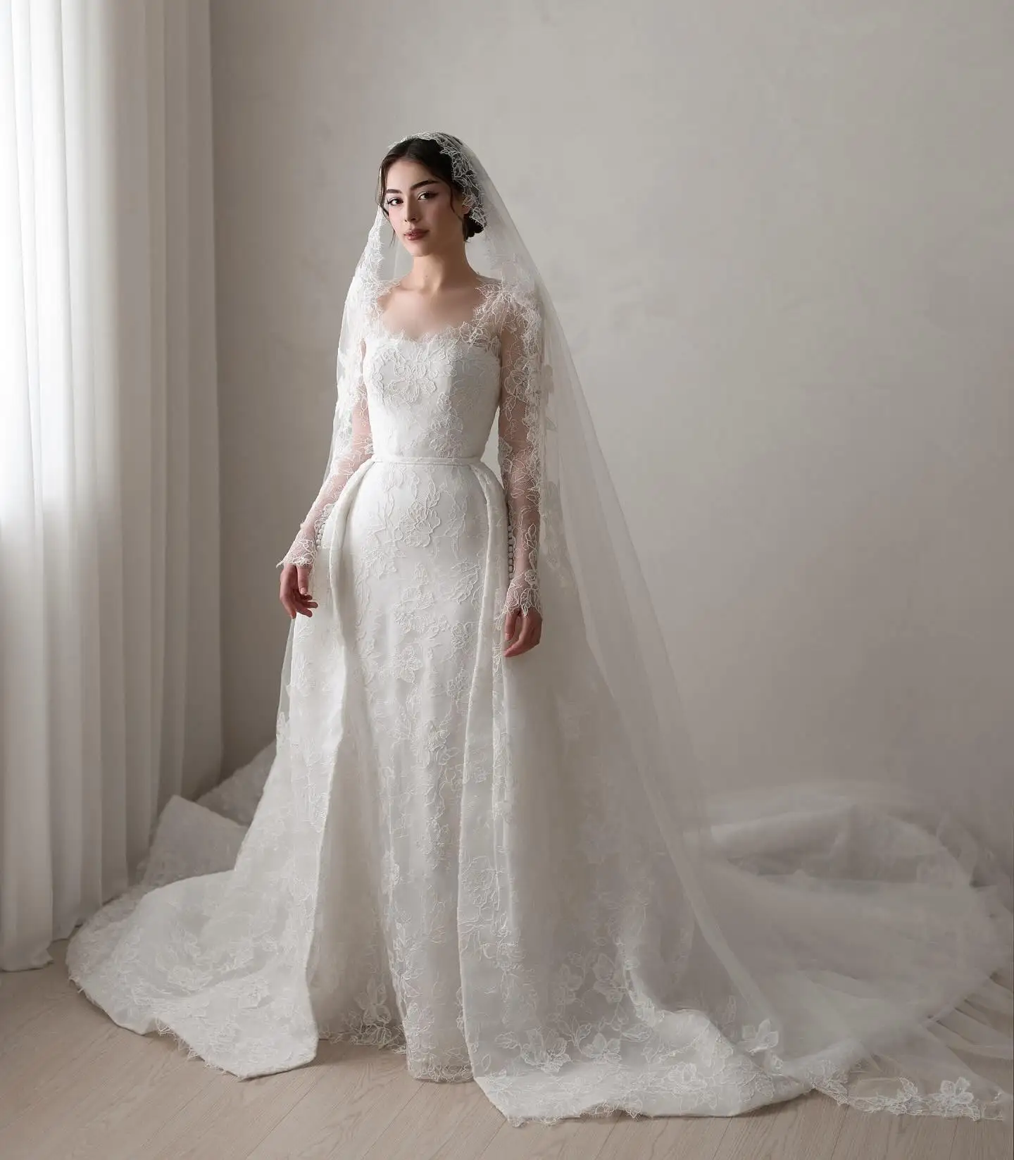 Luxury Lace Wedding Dresses Mermaid Bridal Gowns With Detachable Train Long Sleeve Customized Robe De Mariée