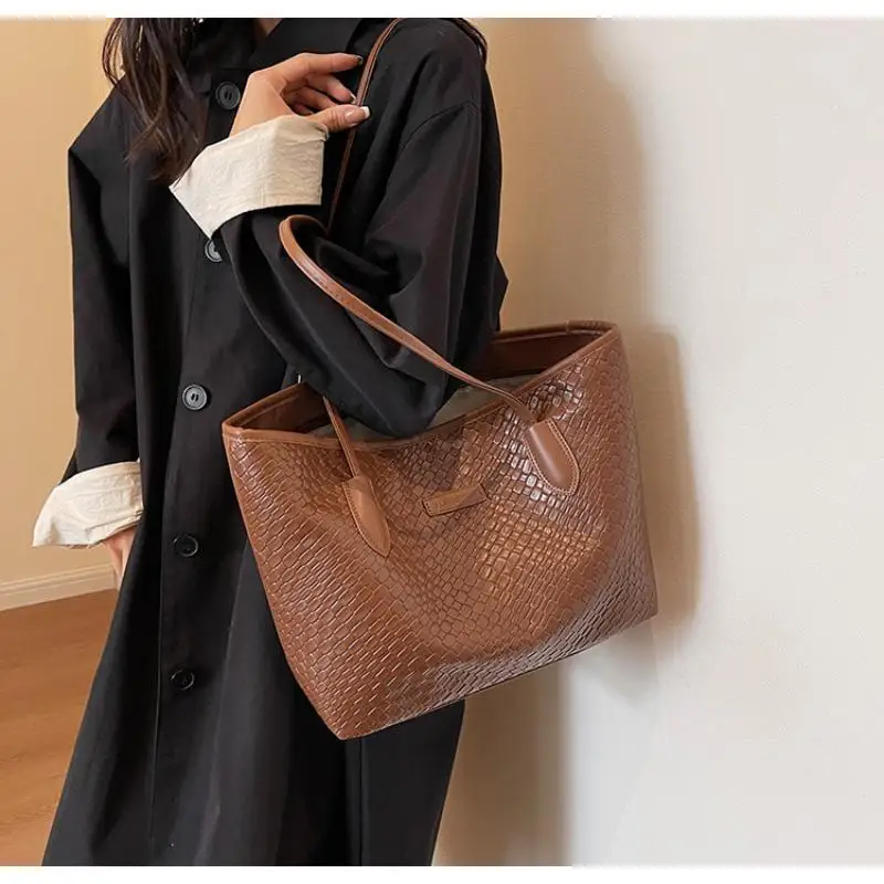 2024 New High Capacity PU Bag Fashion One Shoulder Women's Bag Korean Edition Casual Versatile Tote Bag High end Design