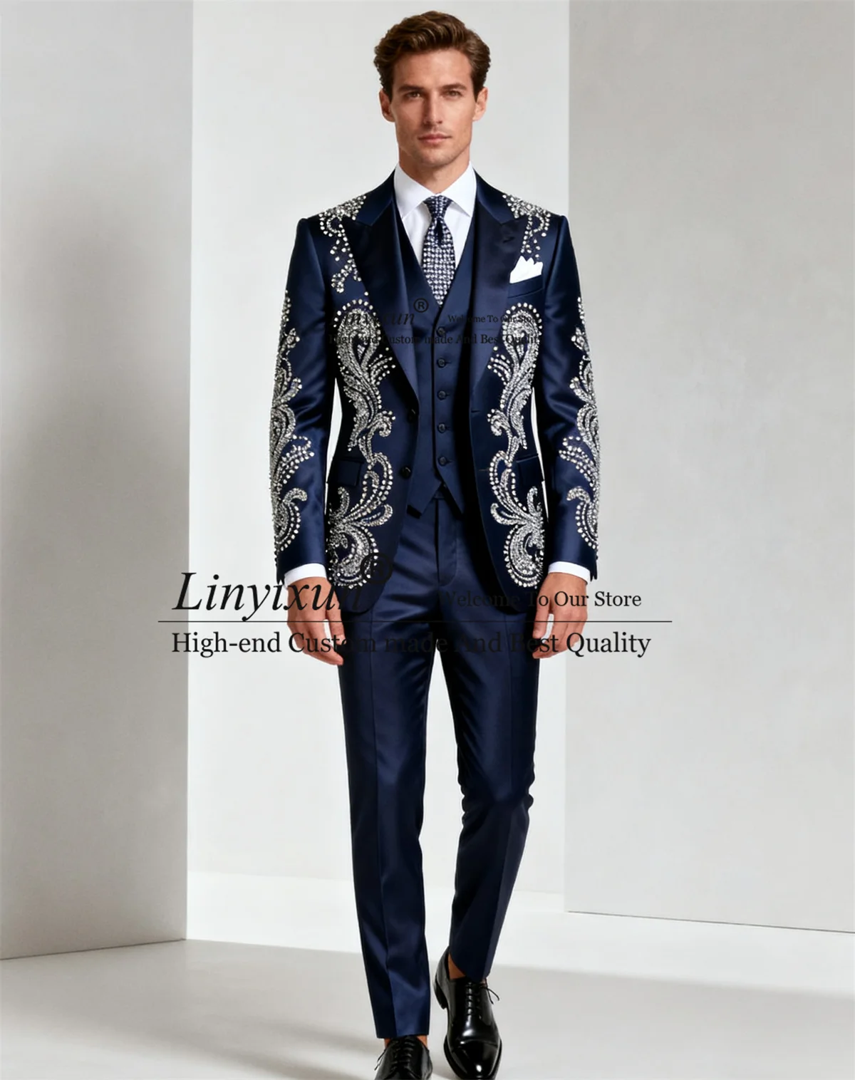 

Мужские костюмы с блестящими кристаллами и бриллиантами по индивидуальному заказу, приталенные свадебные смокинги с остроконечными лацканами, Ropa hombre, комплекты из 3 предметов, мужские пиджаки для жениха