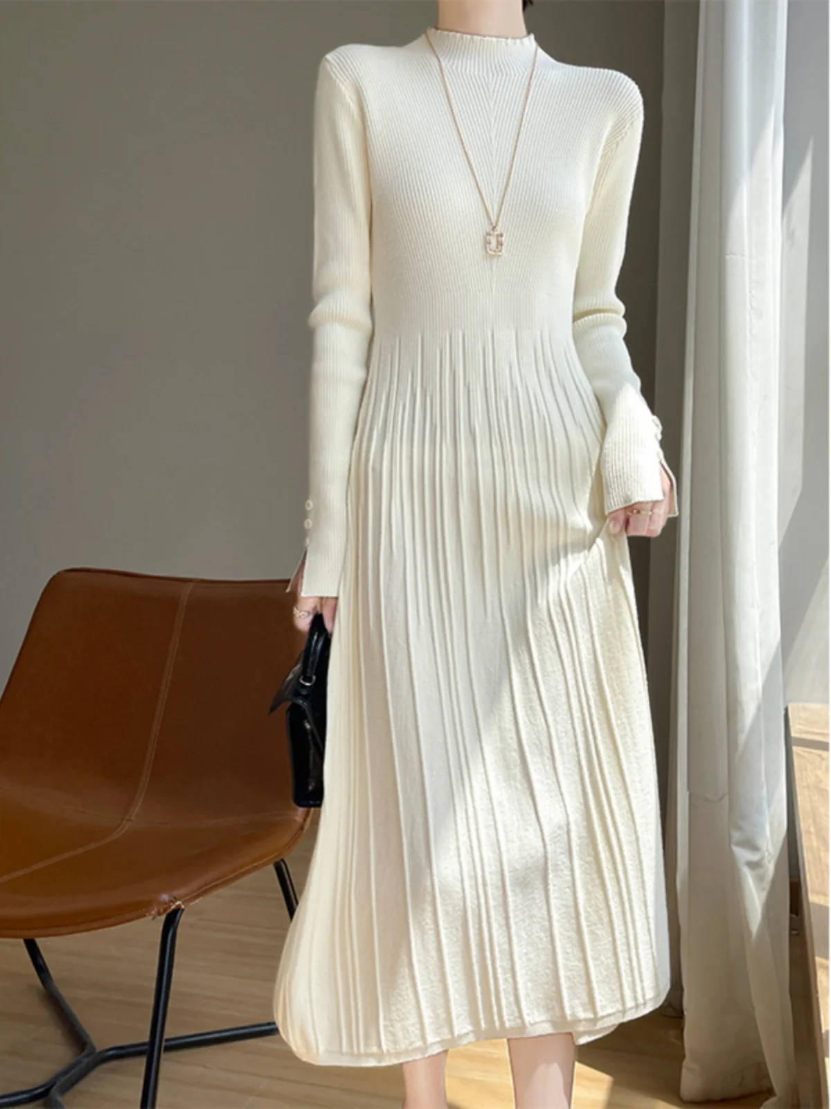 

Женское вязаное пальто-накидка длиной ниже колена с подкладкой, имитирующей длинную юбку, с отложным воротником, теплый свитер средней длины с дизайнерскими складками