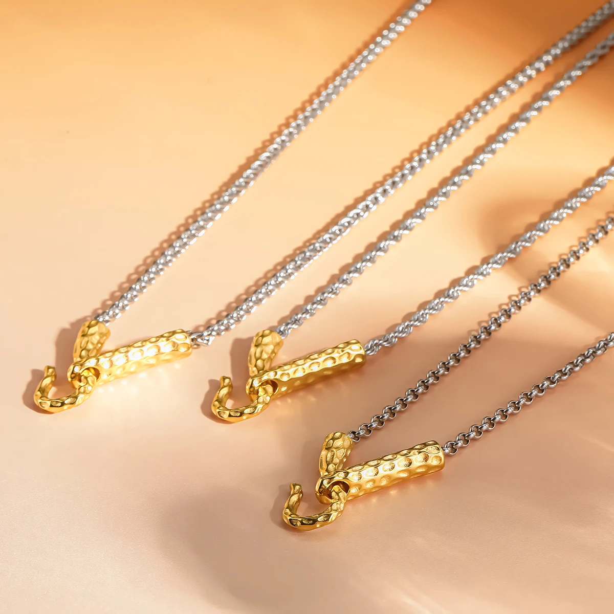 

Asymmetrical Irregular Women's Necklace 304 Stainless Steel Twisted Figaro Box Chain Fashion Jewelry Festival Gifts Accessories