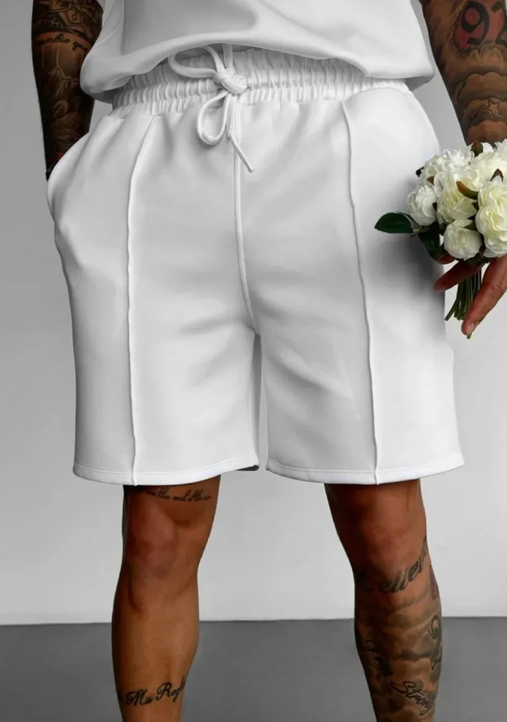 2025 New style men's casual straight shorts, breathable and comfortable elastic waist summer fashion beach sports pants