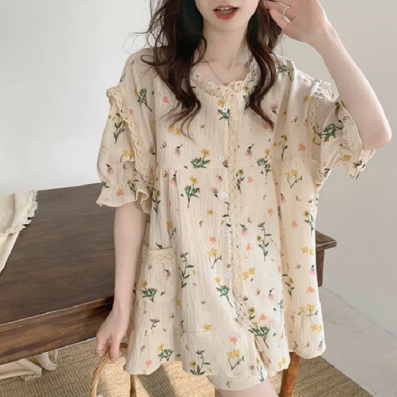 Summer New 2 Pieces Girls Lace Lace Pyjamas Female Korean Short-Sleeved Shorts Floral Sweet Ladies Homewear Pajamas Set