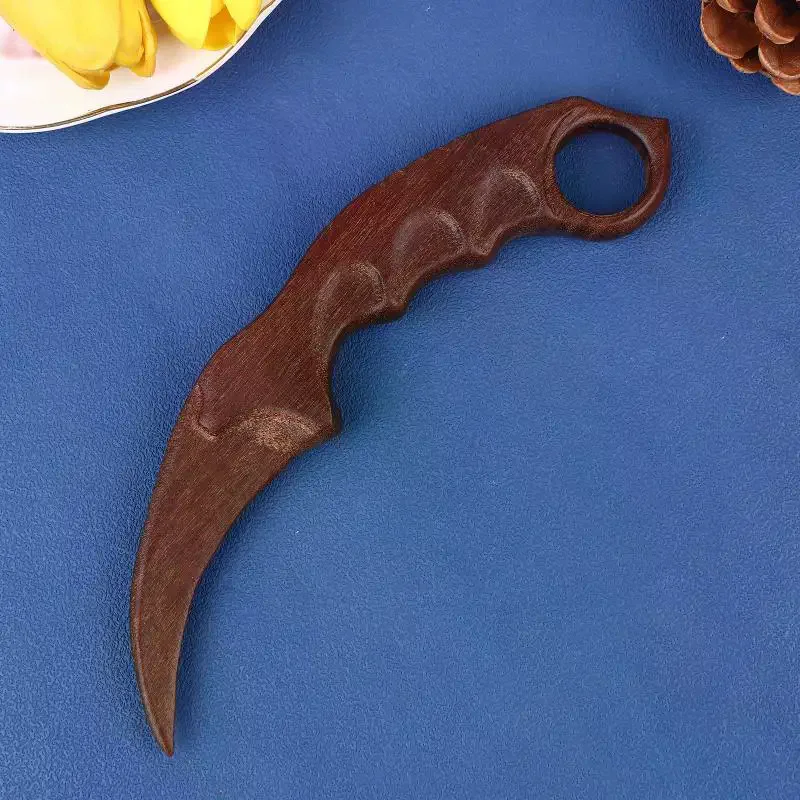 

Нож с когтями из золотого сандалового дерева, резьба по цельному дереву, кусок деревянной ручки, деревянный нож, практика боевых искусств, обучение выступлению