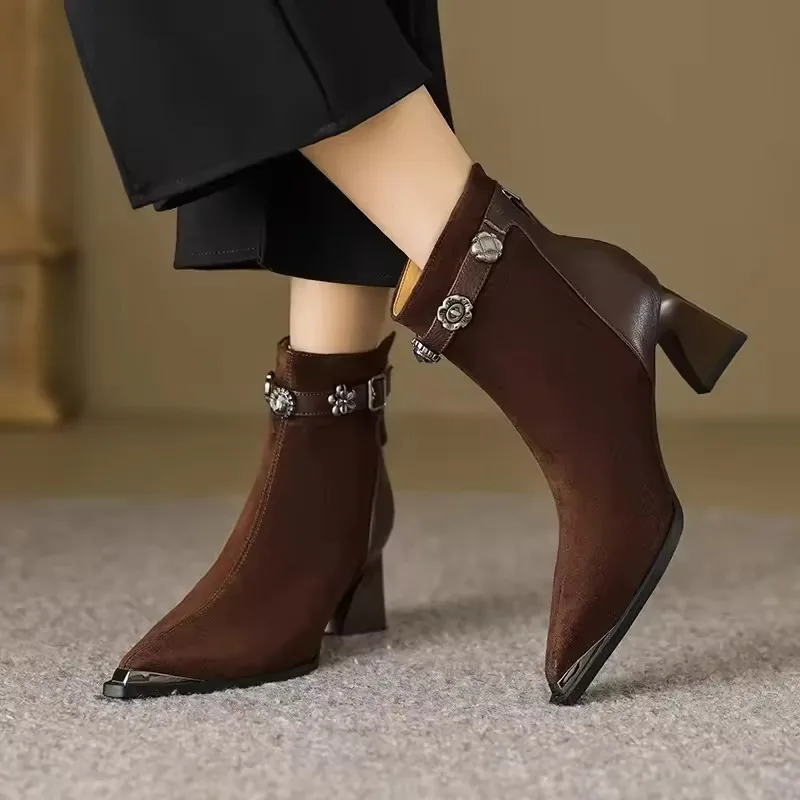 اليدوية العلامة التجارية جلد طبيعي جديد إمرأة حذاء من الجلد الرجعية المعادن أشار تو الصلبة حزام مشبك كعب سميك أحذية أحذية أنيقة #4