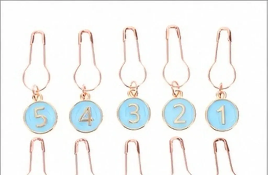 10Pcs Numbered Crochet Markers 0-9 Knitting Row Counter Locking Stitch Trackers Lightweight Crochet Accessories for Knit DIY