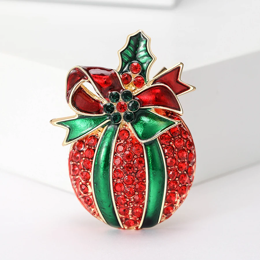 Beautiful Apple Brooches for Women Unisex Fruit Plant Pins Multi-color Available Casual Party Accessories Gifts