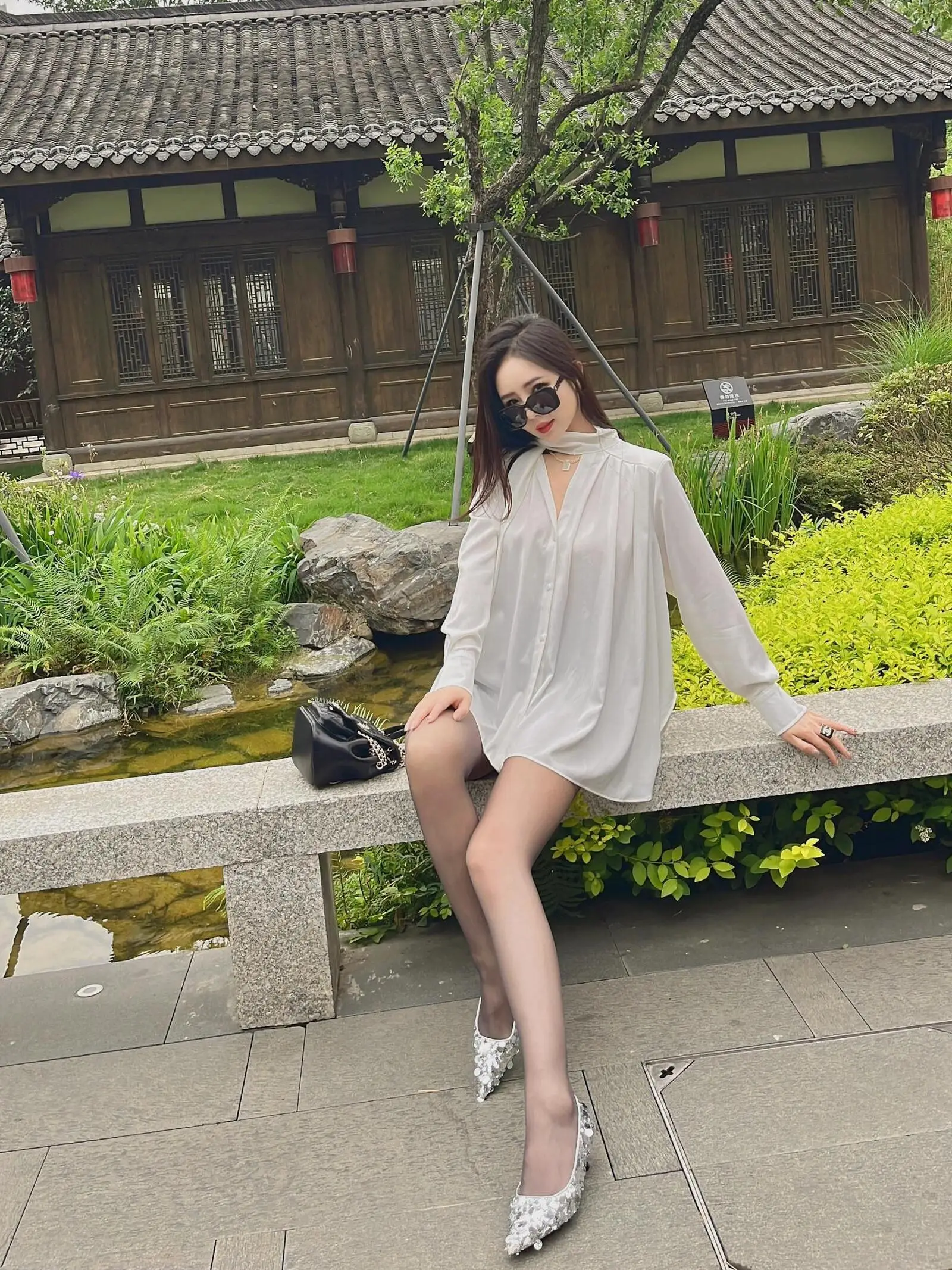 

Женская блузка Pure Desire с V-образным вырезом, на одной пуговице, с длинными рукавами, весна-осень, маленький размер, элегантная, универсальная, для офиса