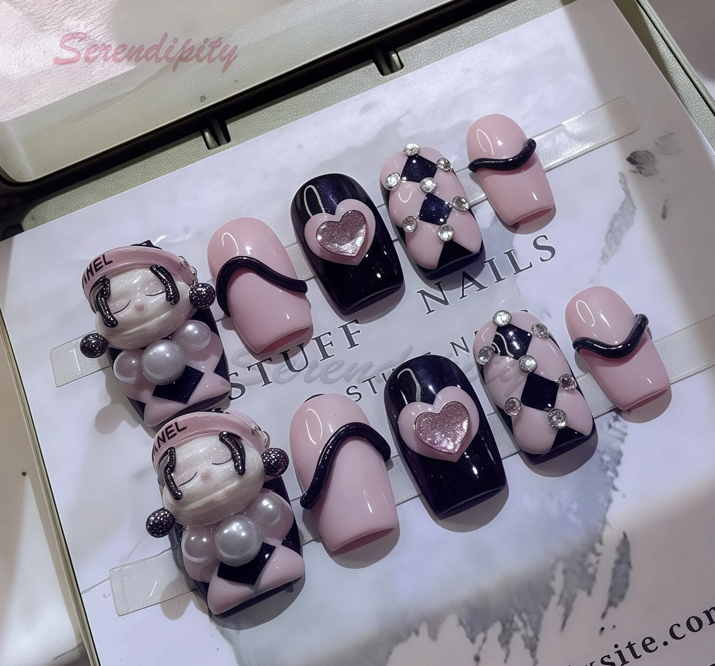 

Blackpink Carved Doll Fake Nails Medium Trapezoidal Nails Press on Nails With Hand Drawn Lines Wearable Full Cover Nails Tips