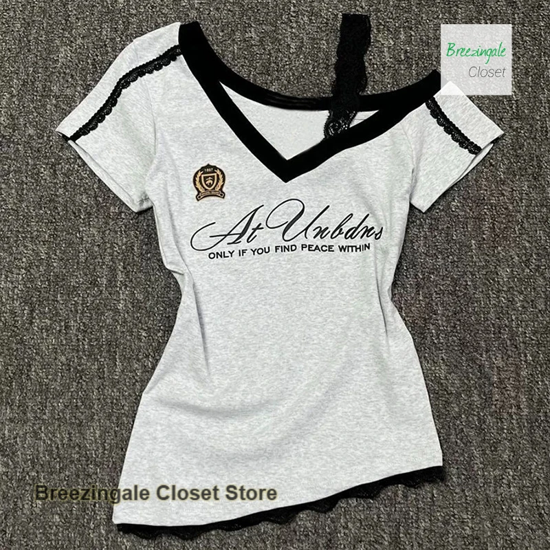 

American Spice Girl V-neck Short-sleeved T-shirt Female Summer Fashion High-grade Lace Stitching Shoulder Slim Slim Short Top