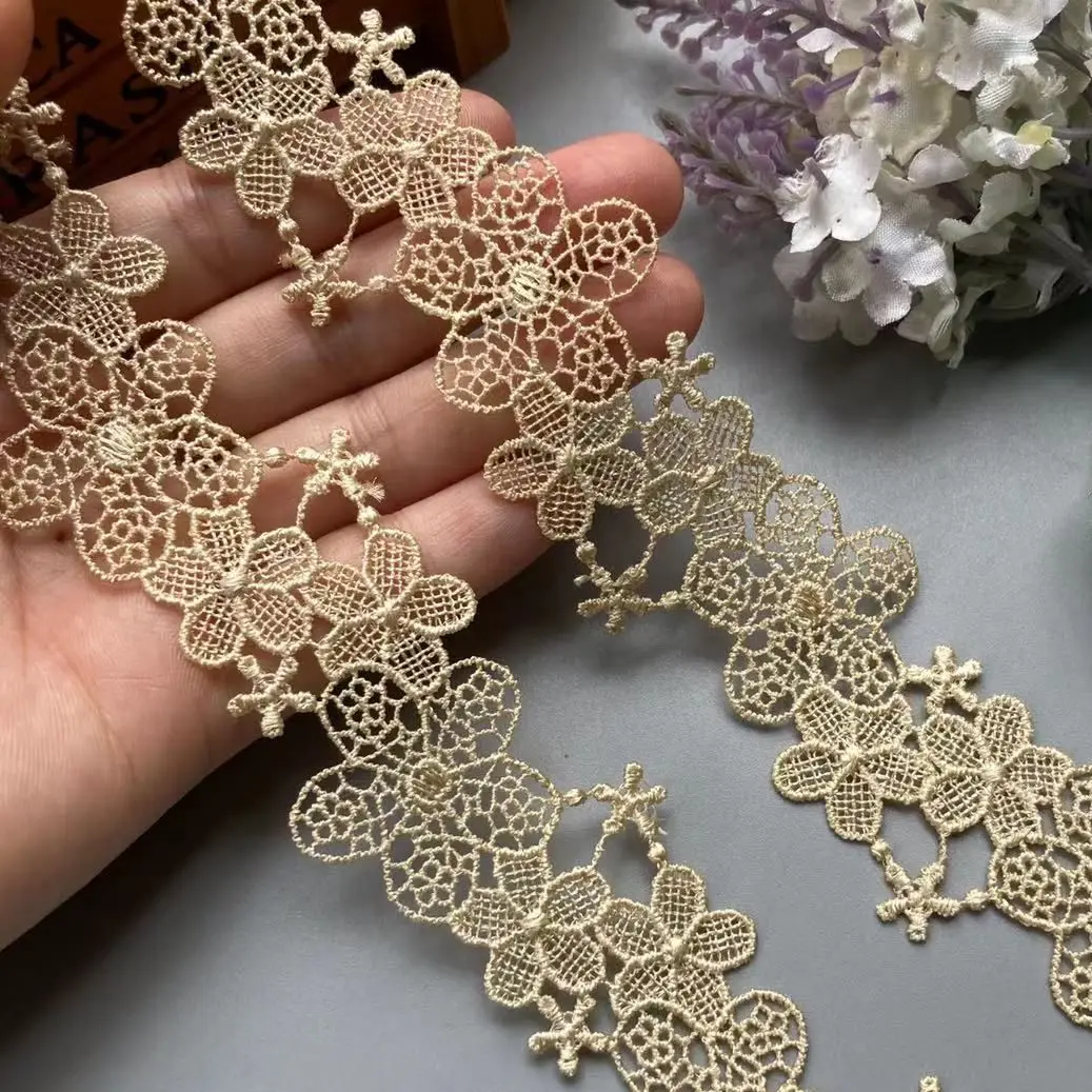 

2 Yards Gold 3cm Flower Embroidered Soluble Polyester Fabric Lace Trim Ribbon Handmade DIY Sewing Craft For Costume Decoration