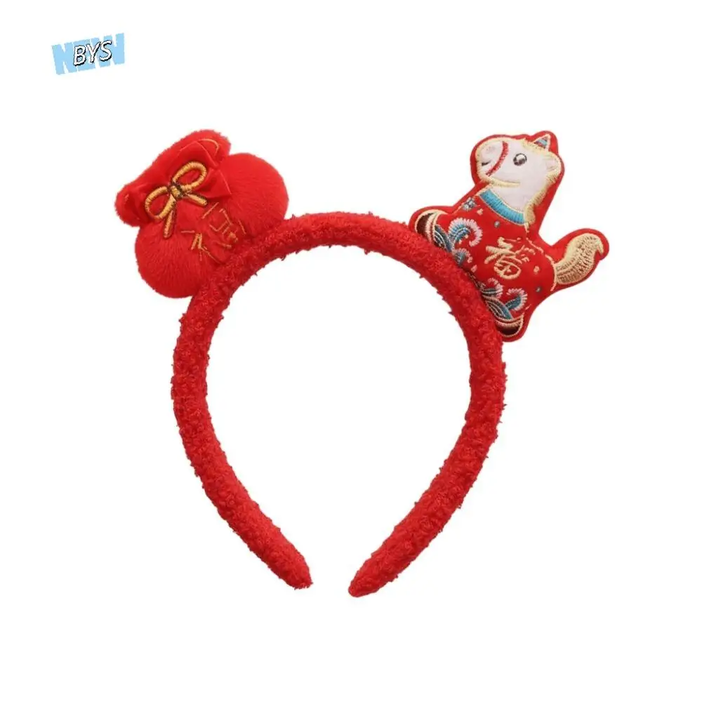 

Cartoon Horse Hair Hoop Pony Mascot 2026 New Year Headband Good Luck Headwear Plush Horse Doll Headband Party Decoration