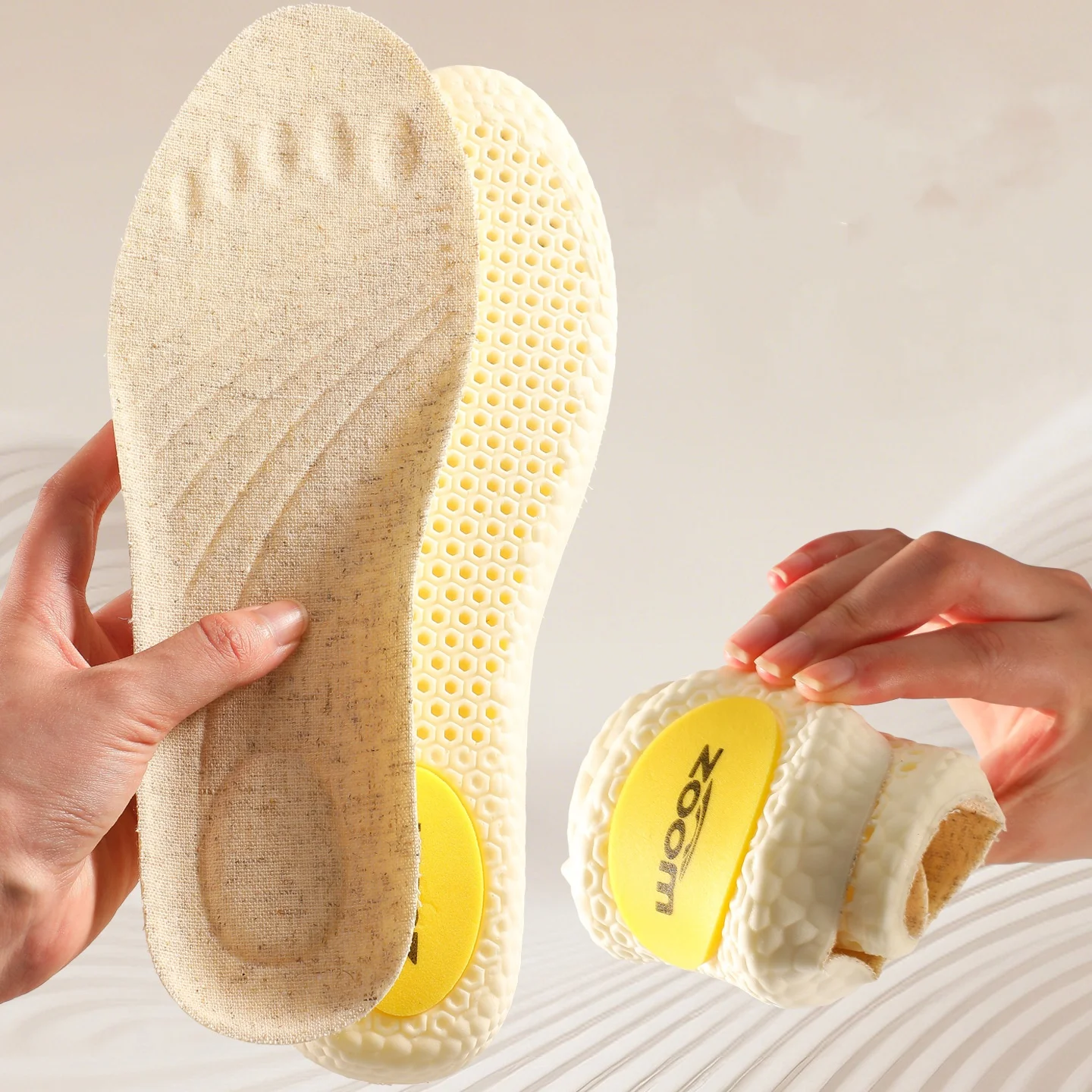 Shock-absorbing Sports Insoles For Men Women Sweat-absorbing Odor-proof Breathable Arch Support Military Training Insoles