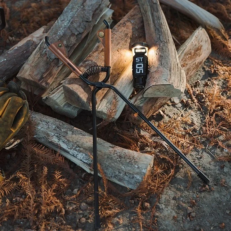 

Outdoor Fire Tong Thickened Anti-scalding Picnic BBQ Carbon Fire Tongs Lightweight and Portable Carbon Steel Fire Tong