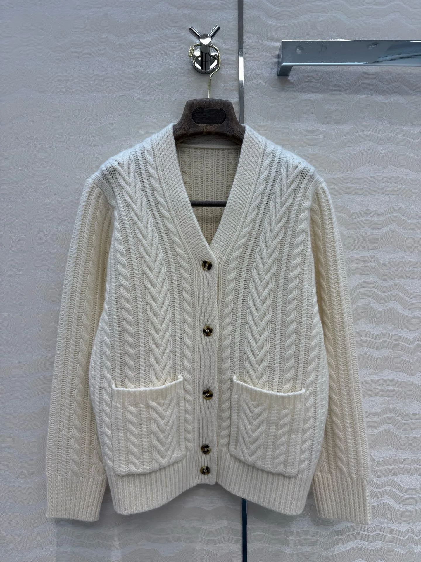 V-Neck Cable Knit Button Cardigan Patch Pocket Long Sleeve Knitted Outerwear for Women