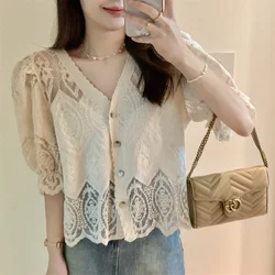 Camicetta con maniche a sbuffo in pizzo trasparente per le donne camicie frontali con bottoni ricamati trasparenti top Summer Korean Faschion Elegant Outfit