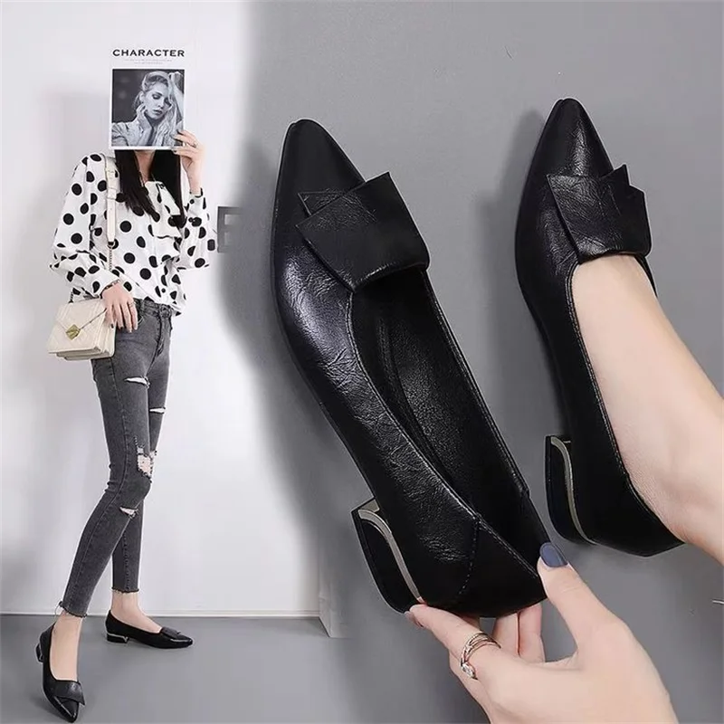 2026 New Spring & Autumn Women's Casual Working Shoes, Mid Heel, Versatile, Soft Leather & Soft Sole, Block Heel