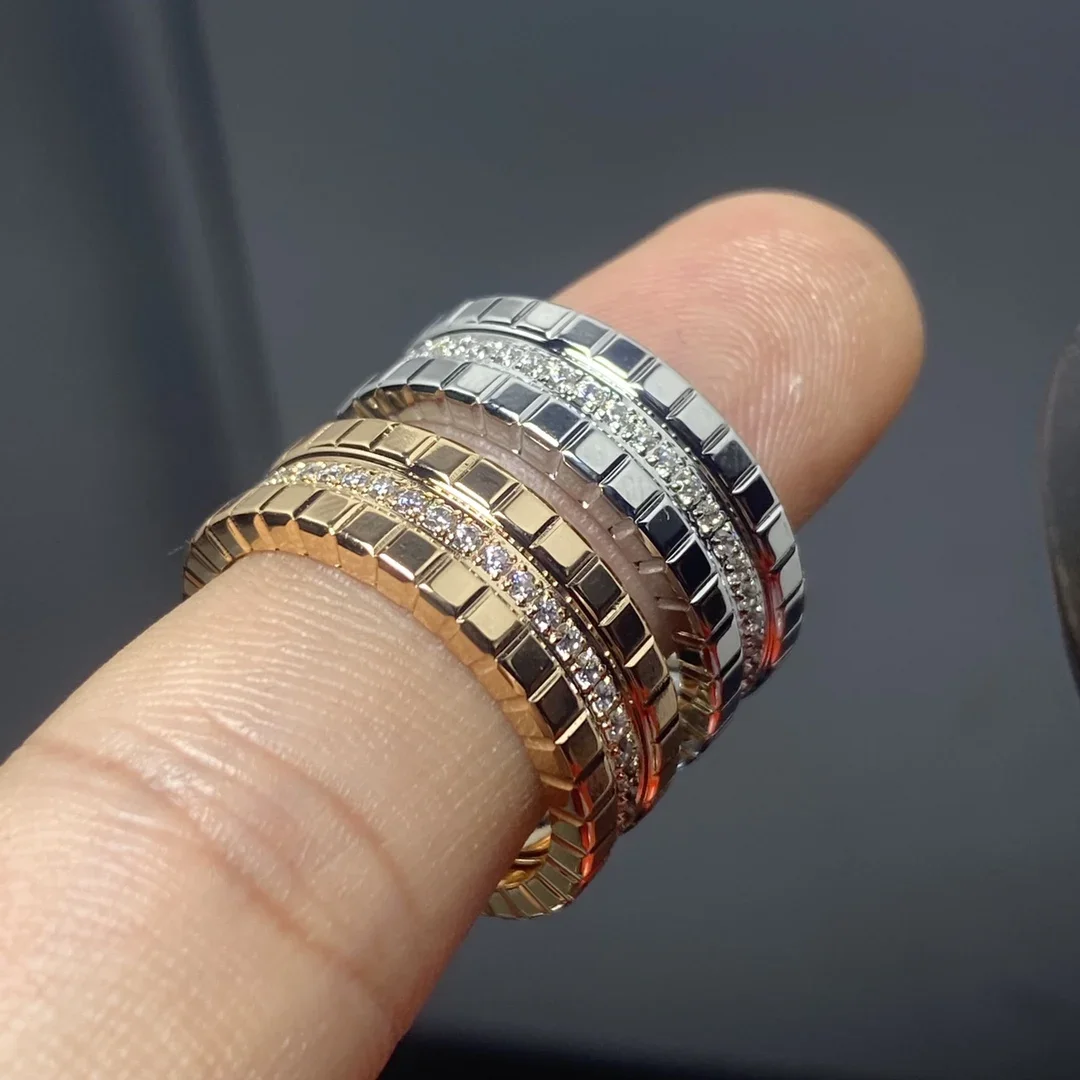 

"Minimalist Rings for Every Taste: Classic to Contemporary, We've Got You Covered"