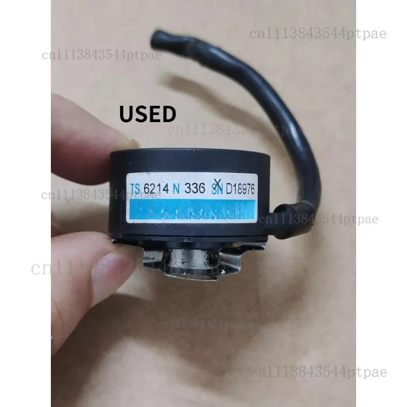 Servo incremental encoder ts6214n336 (actual picture taken)