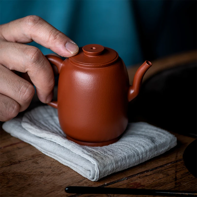 

Yixing Purple Clay Pot Tea Set, Raw Mine, Red Mud, Dahongpao, Handmade Pot, Drinking Feather Small Capacity Single