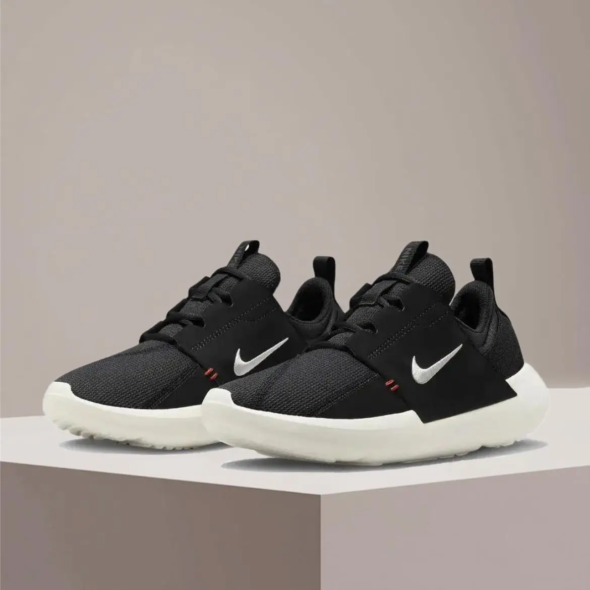 

Классические легкие, удобные, нескользящие, прочные кроссовки Nike E Series AD с низким верхом для женщин DV8405-001