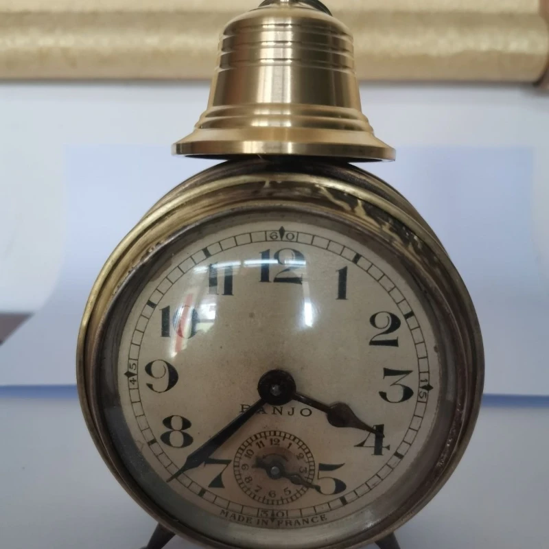 

French pure copper shell small alarm clock