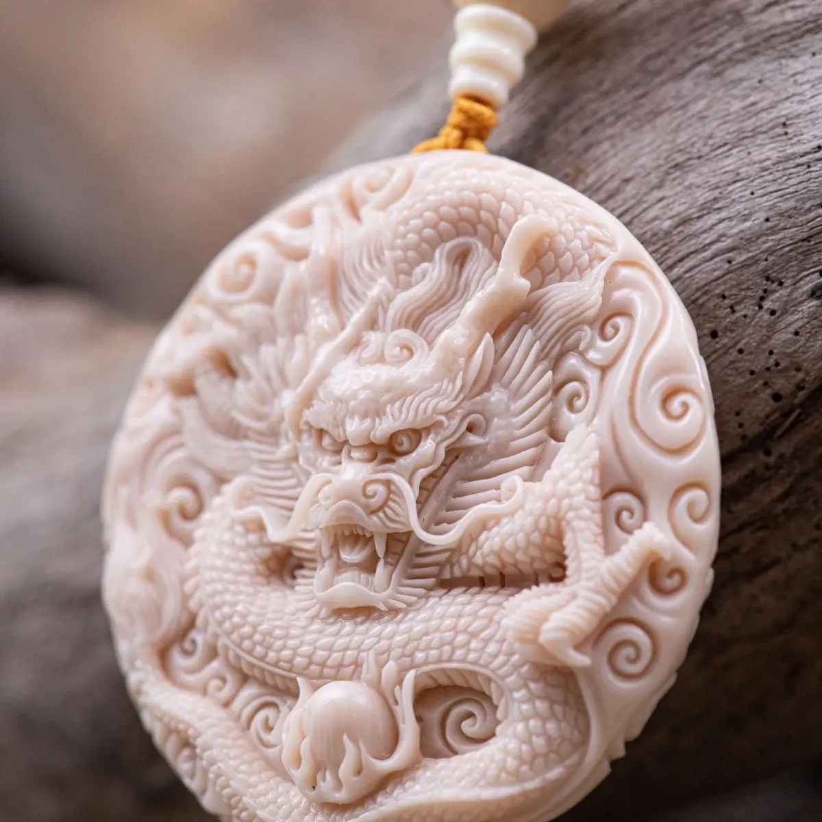 Ivory Fruit Plate Dragon Play Pearl Round Brand Hand-carved Collection Dragon Brand Double-sided Carved Gift Pendant Pendant