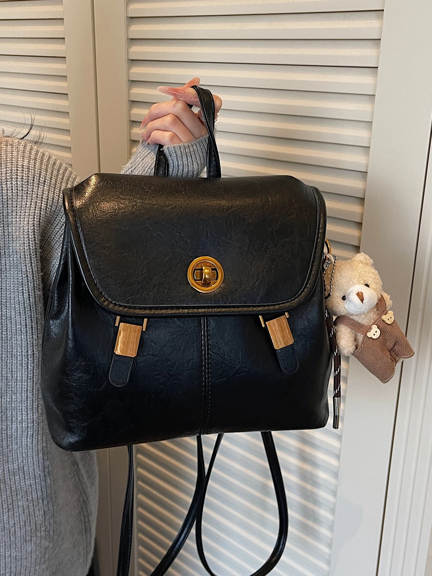 retro-small-bapa-dual-oulder-zipper-ket-versatile-bag-soft-pu-leather-women's-faionable-trendy-bag-kh-brand