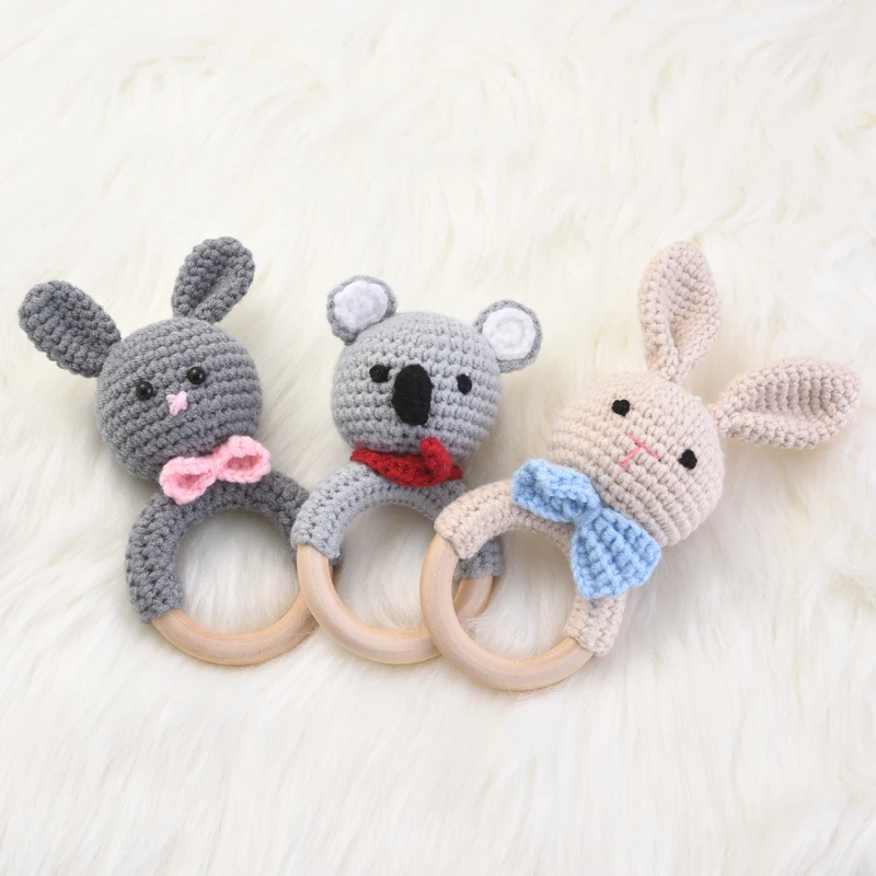 1Pcs BPA Free Baby Wooden Teether Crochet Cartoon Animal Rattle Toys Wooden Teething Ring For Baby Soothing Bracelet Crafts Gift