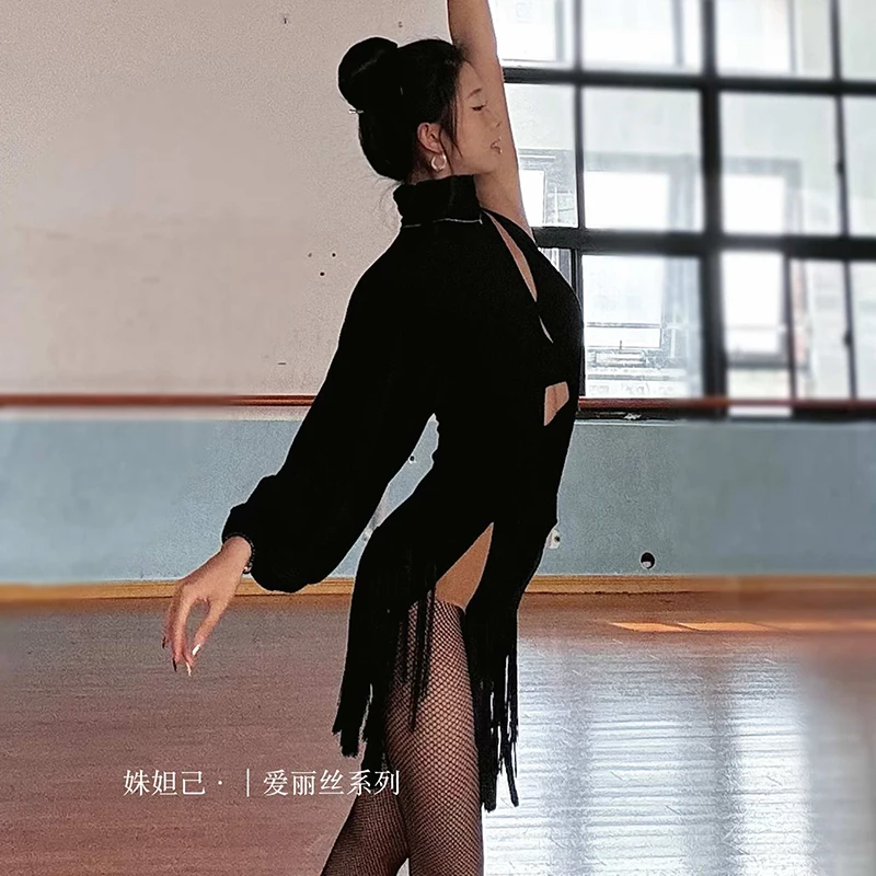 2025 vestido de baile latino para mujer, vestido azul y negro con flecos, ropa de actuación de competición de baile Cha, vestido Irregular Sexy V25660