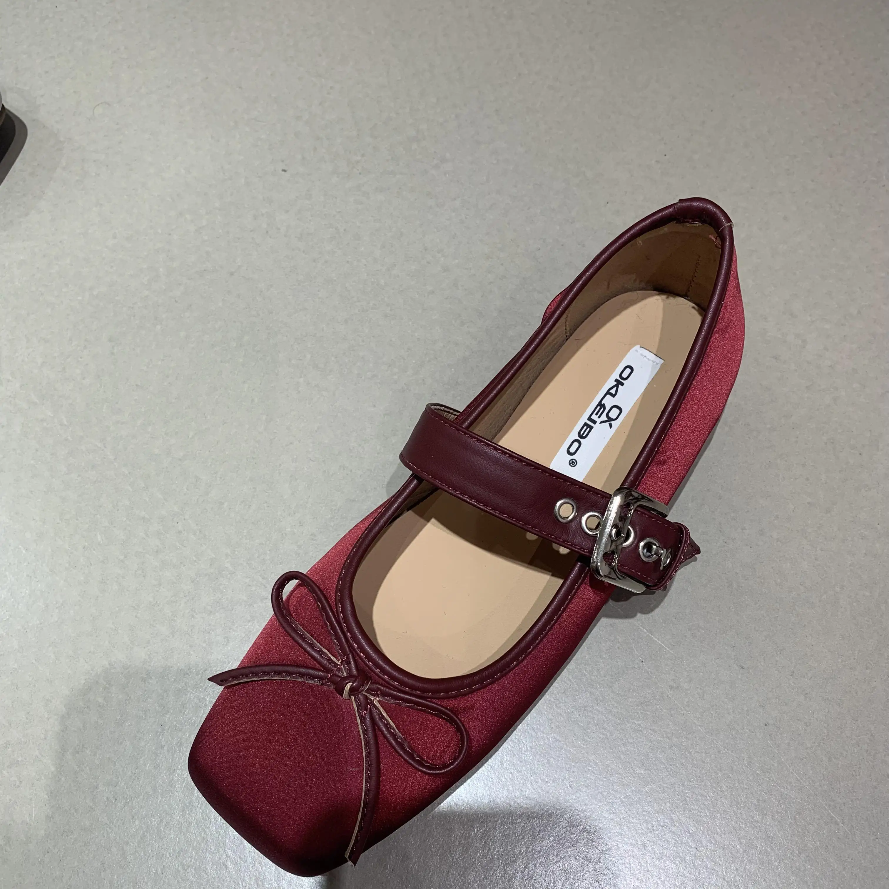 Damskie buty na modna klamra pasku styl Lolita na co dzieล pลytkie damskie buty baletowe z motylem Mary Janes