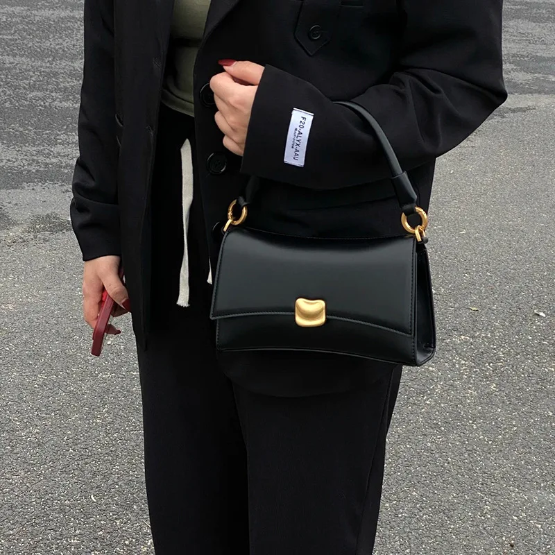 

2025 Лидер продаж, новая высококачественная сумка, популярная в этом году сумка через плечо, черная сумка подмышки для женщин, сумки для женщин