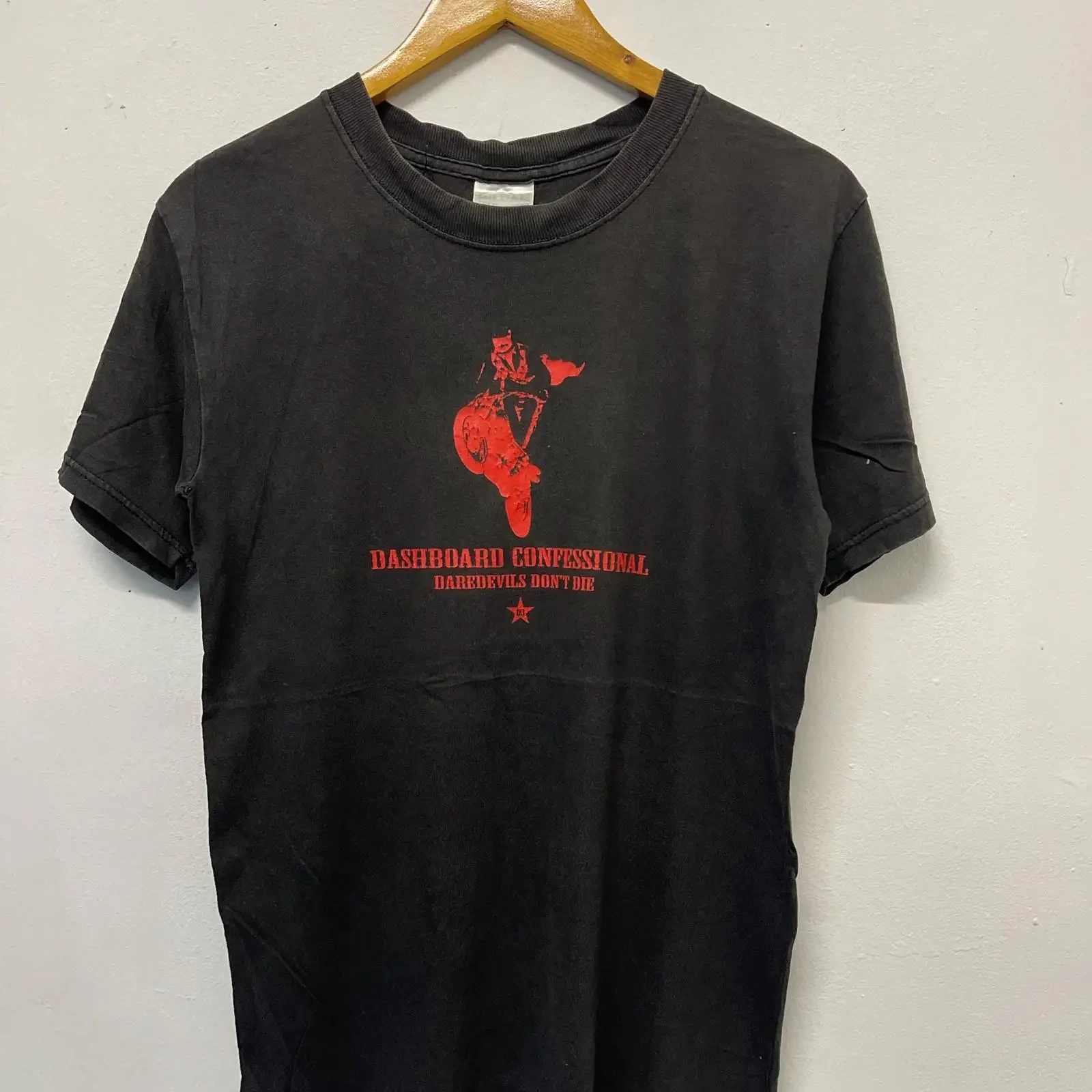 Vintage Y2K Dashboard Confessional Emo Band T Shirt Rare Post Hardcore Distressed Black S vintage Washed Casual