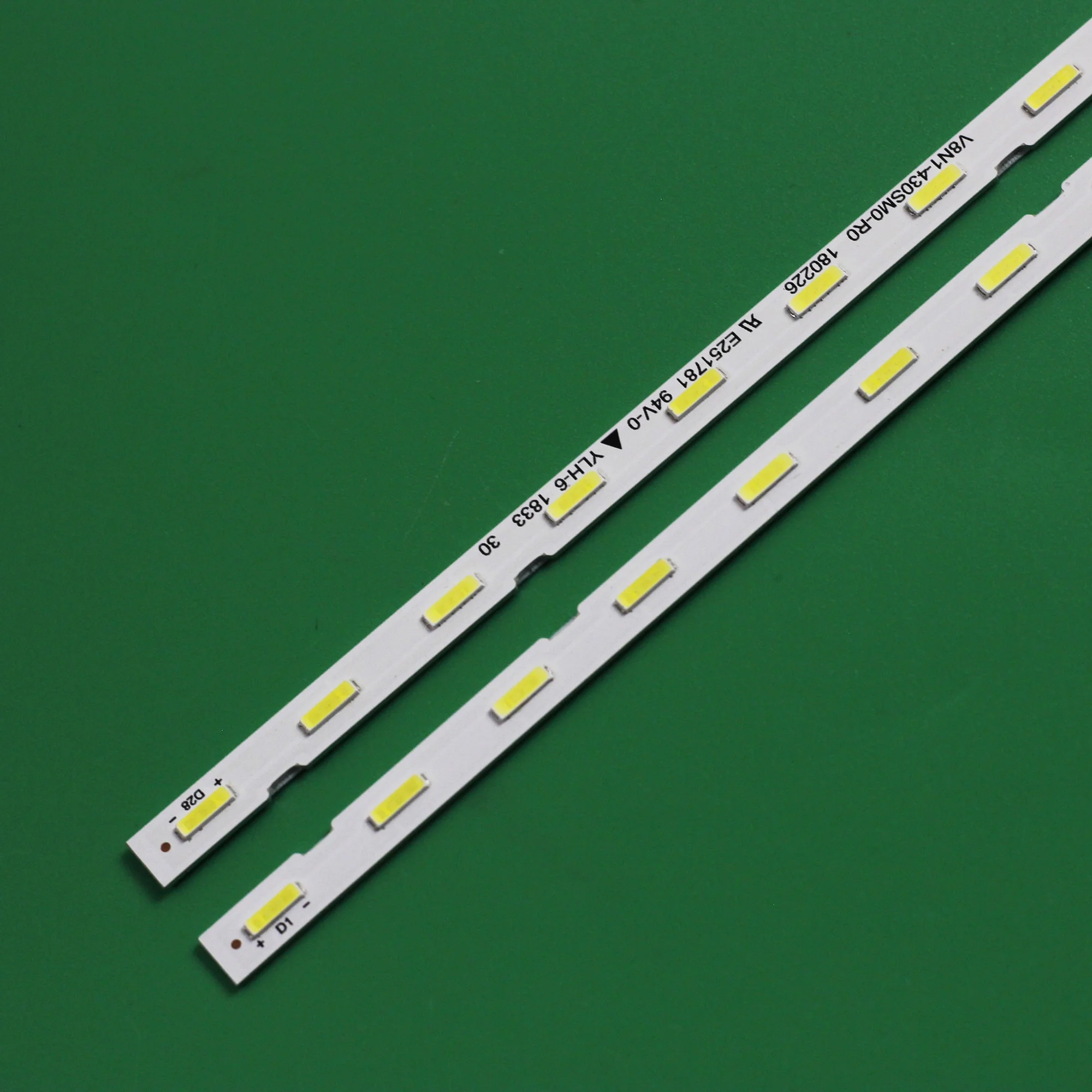 2 pezzi striscia LED per Samsung 43 "TV UN43NU7100 UN43NU6900 HG43AJ690U UE43RU7179 HG43NJ678U AOT_43_NU7100F_2X28_3030C BN44-00947A