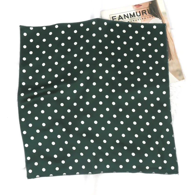 Nuova sciarpa quadrata traspirante moda donna Dot sciarpe con collo piccolo Office Lady Hair Band Foulard fazzoletto a mano scialle Bandana femminile