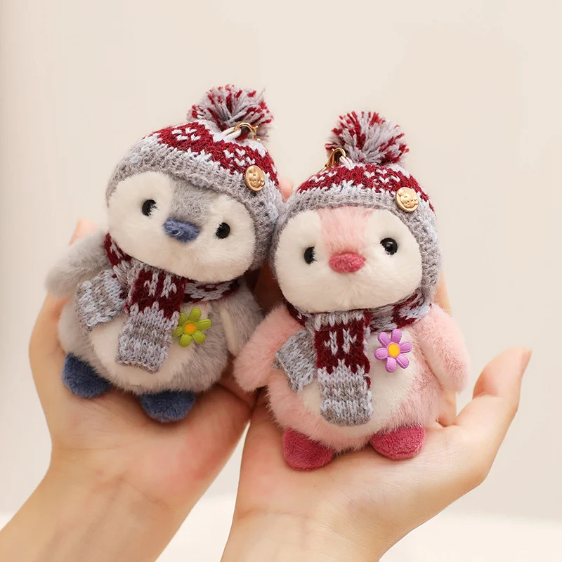 Bella soffice cartone animato cappello sciarpa pinguino peluche bambola cuscino grigio rosa animale peluche ciondolo decorazioni per la casa regalo per le ragazze dei ragazzi