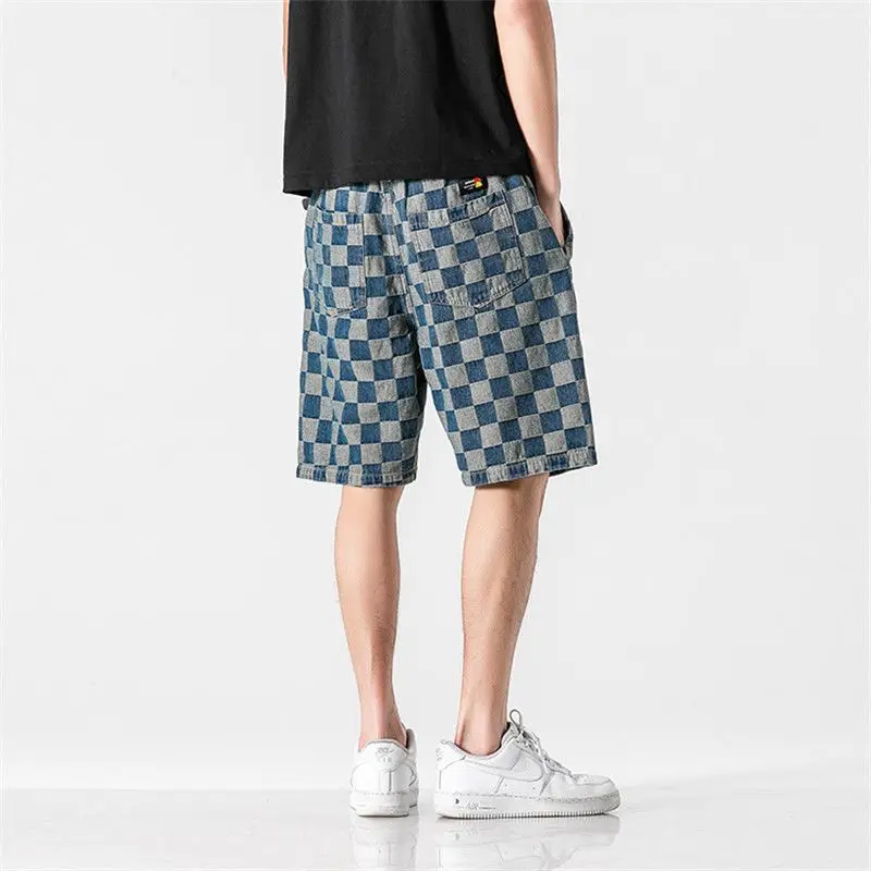 Trendy Brand Fashion Summer New men\'s Elastic Waist Chessboard Grid tasche con coulisse pantaloncini Casual dritti larghi stile giovane