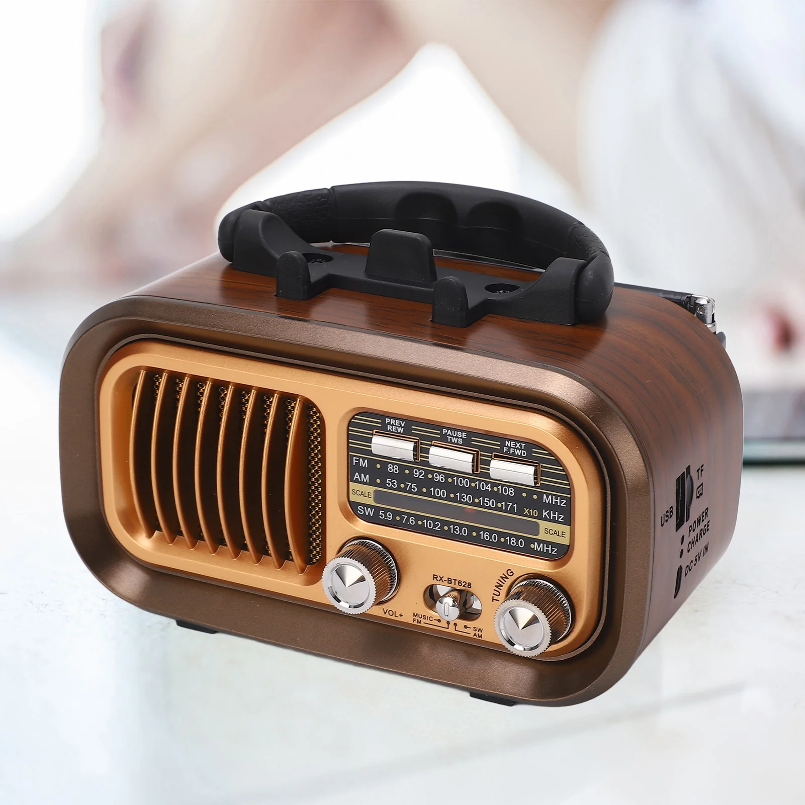 Bluetooth Radio Speaker Portable Vintage Radio Speaker 3 Bands Multifunctional Bluetooth AM FM Radio for Indoor and Outdoor