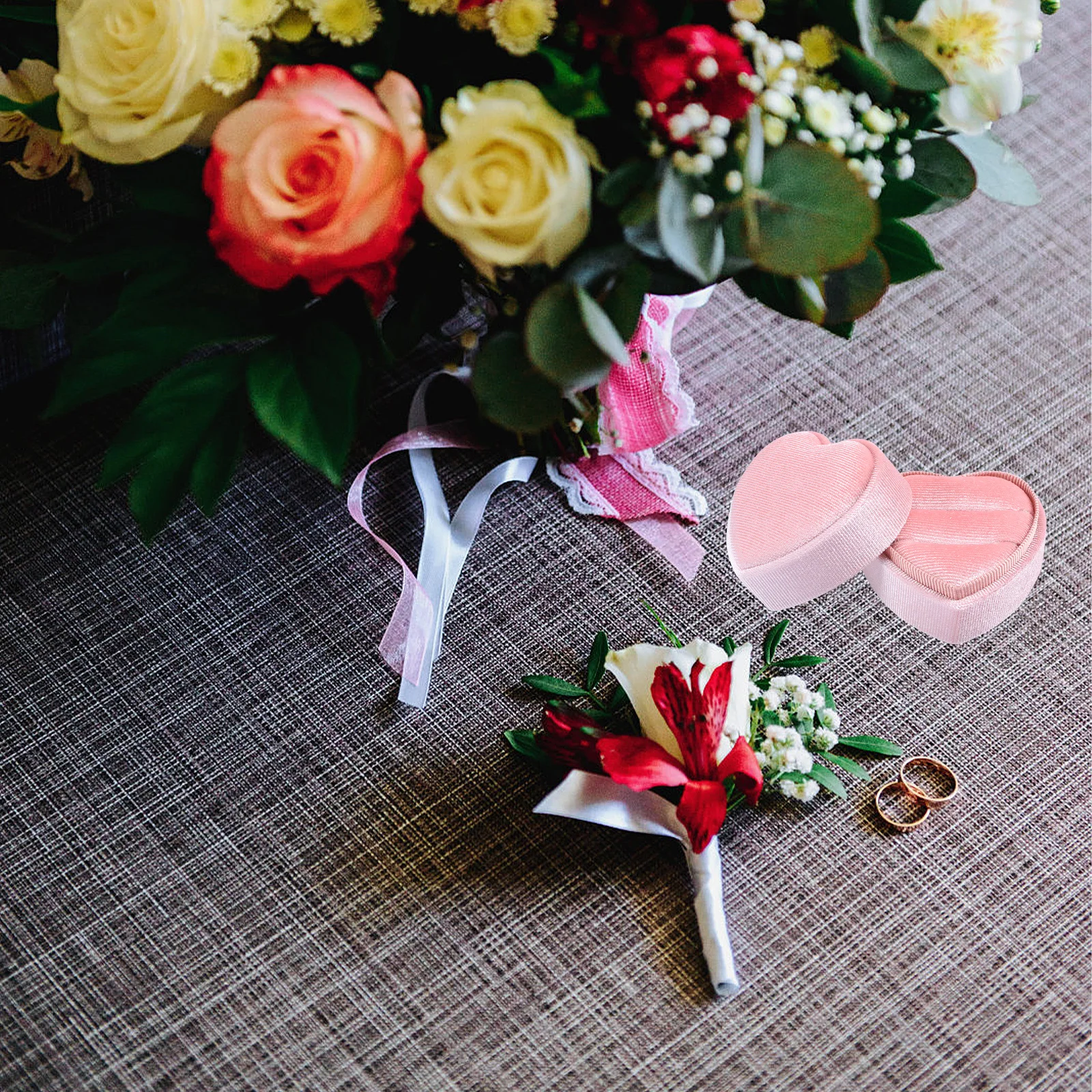 

Heart Shaped Ring Box Holder Display Wedding Container Case Heart-shaped Valentine Jewelry Corduroy Containers Lovers