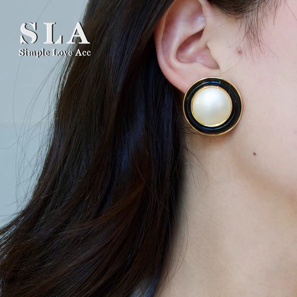 SIMPLE EAR STUD Black white stitching contrasting color 925 silver needle earrings white pearl earrings