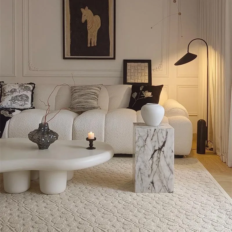 

Прозрачный угловой журнальный столик для балкона, гостиной, минималистичный, для небольшой квартиры, легкий, роскошный, с прозрачными краями, для дивана.