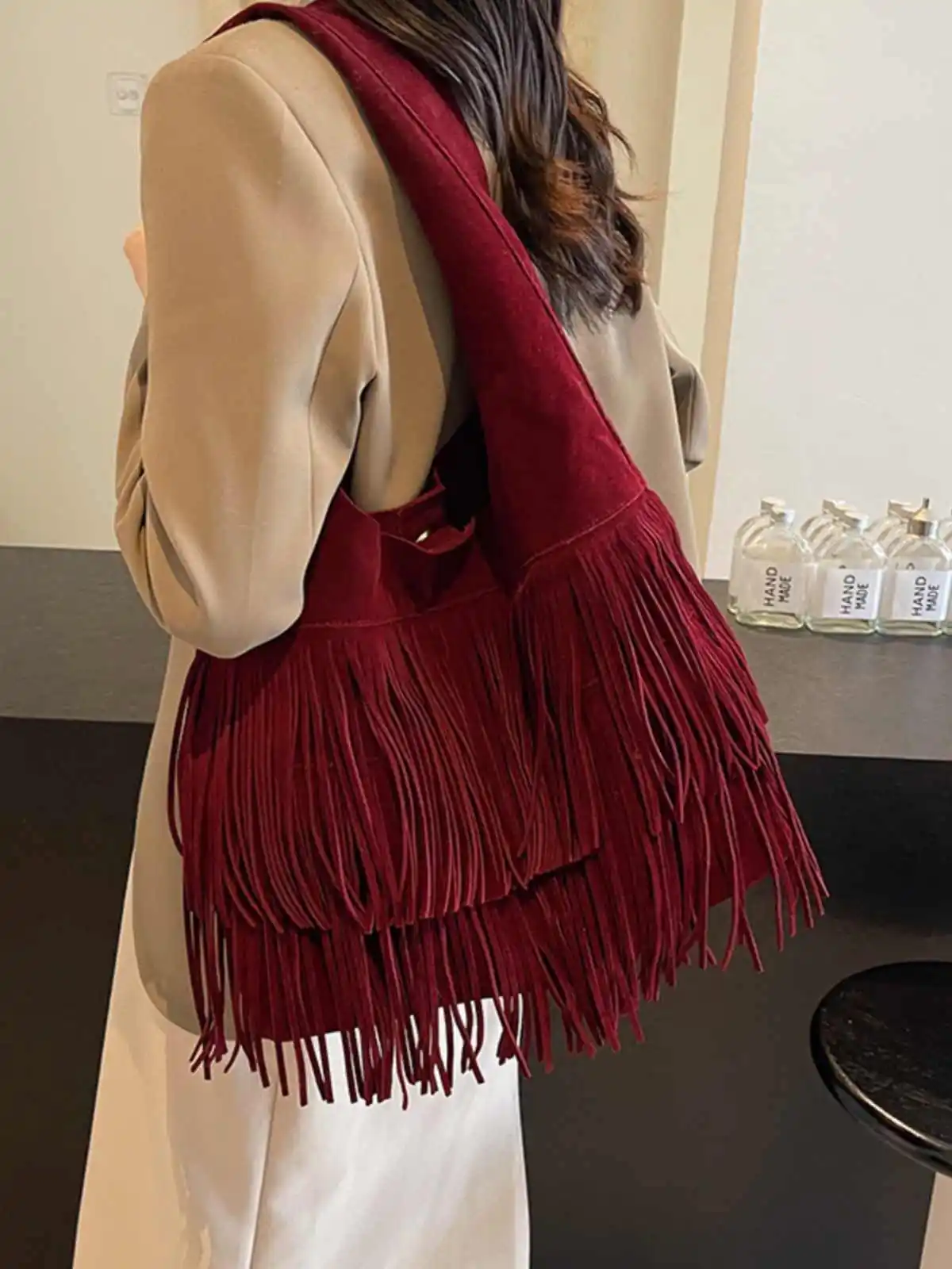 Burgundy Frosting Suede Tassel Tote Bag Autumn New Women\'s Magnetic Buckle Large Capacity Shoulder Bags Retro Texture Handbag