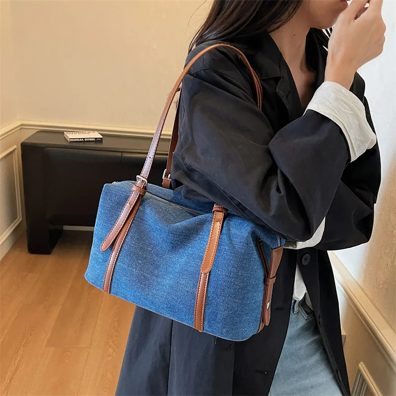 

Новая джинсовая большая сумка 2025 года для женщин, очень просторная сумка через плечо с верхней ручкой, повседневная сумочка подмышками, очень вместительная и универсальная