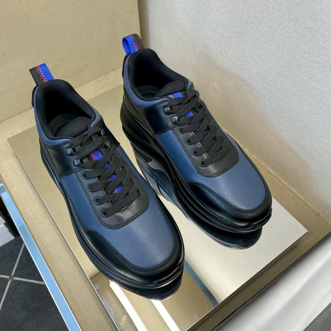 

Luxury Brand Handmade Men's Shoes Casual Sneakers Leather Sport Shoes Top Grain Cowhide Outdoor Running Shoes Holiday Gifts