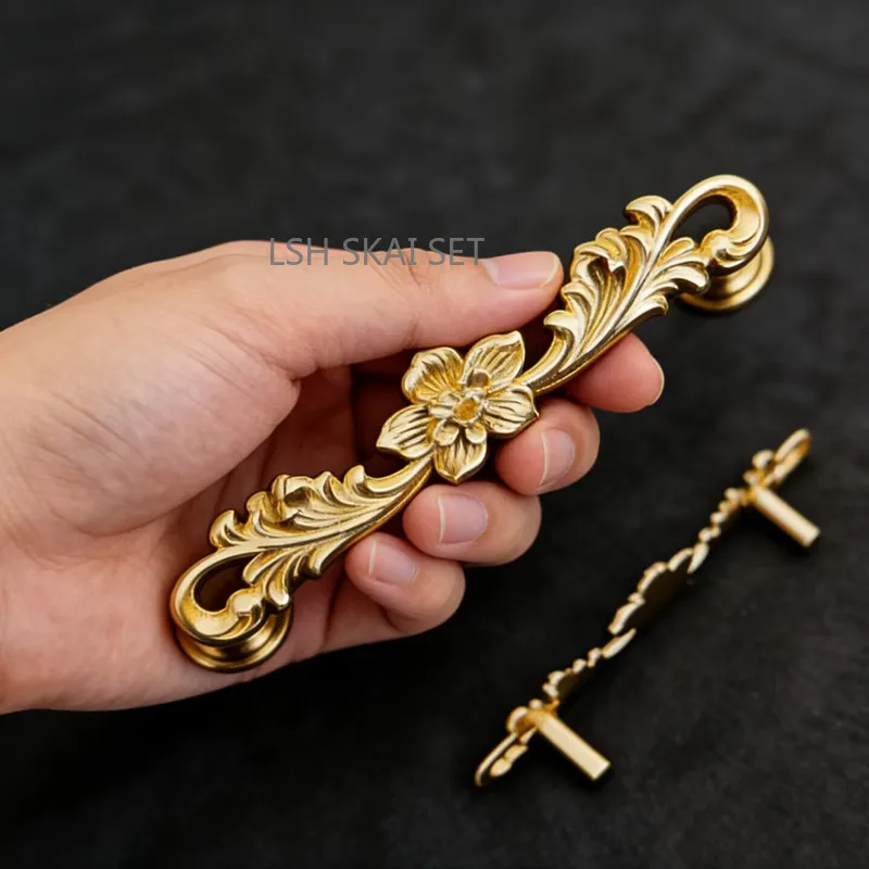 

2 шт. Изысканные латунные ручки для шкафа, дверные ручки с цветочным узором, ручки для выдвижных ящиков, ручки для кухонных шкафов, мебельная фурнитура